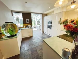Kitchen- click for photo gallery